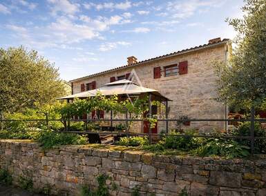 Kuca, Kanfanar, prodaja, 270000 €, 120 m2