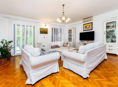 Kuca, Rovinj, prodaja, 1100000 €, 365 m2