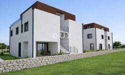 Trosoban stan, Šibenik, Brodarica, prodaja, 280000 €, 82 m2