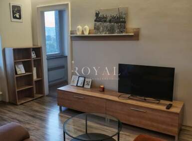 Dvosoban stan, Rijeka, Kozala, najam, 750 €, 45 m2