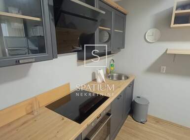 Trosoban stan, Rijeka, Srdoči, najam, 600 €, 60 m2