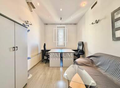 Poslovni prostor, Rijeka, Centar, prodaja, 16250 €, 13 m2