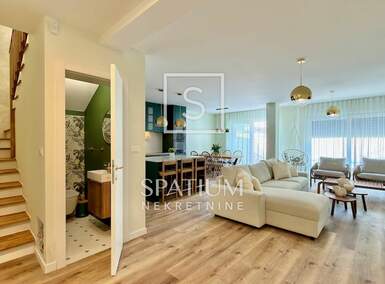 Trosoban stan, Lovran, prodaja, 749000 €, 119 m2