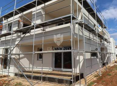 Kuca, Poreč, prodaja, 395000 €, 110 m2