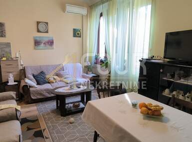 Trosoban stan, Pula, Stoja, prodaja, 218000 €, 61 m2