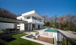 Kuca, Lovran, prodaja, 1299000 €, 250 m2