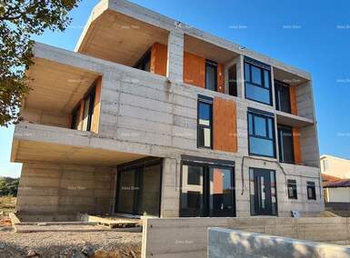 Kuca, Medulin, prodaja, 550000 €, 260 m2