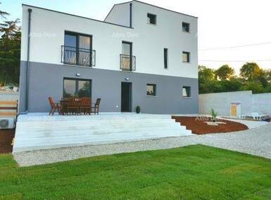 Kuca, Pula, prodaja, 610000 €, 200 m2