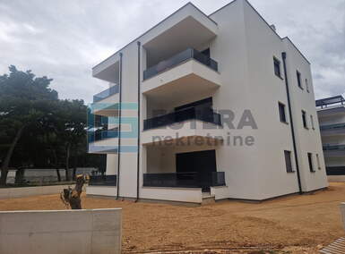 Trosoban stan, Pakoštane, prodaja, 345000 €, 105 m2