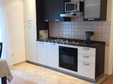 Dvosoban stan, Krk, Vrh, najam, 600 €, 55 m2