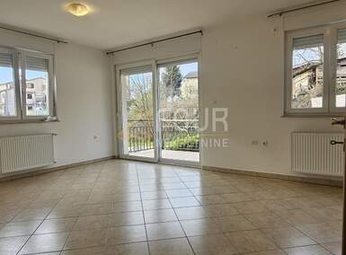 Trosoban stan, Viškovo, prodaja, 220000 €, 75 m2