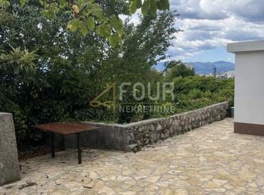 Kuca, Rijeka, Trsat, najam, 750 €, 50 m2