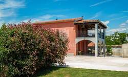 Kuca, Pula, Valdebek, prodaja, 600000 €, 280 m2