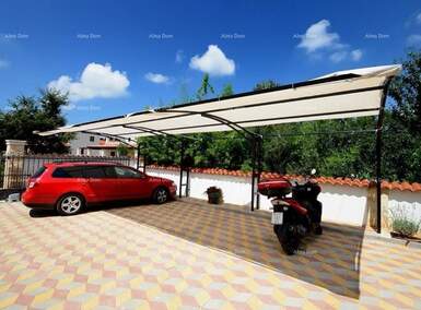 Kuca, Višnjan, prodaja, 750000 €, 500 m2