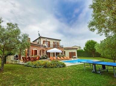 Kuca, Poreč, prodaja, 730000 €, 256 m2