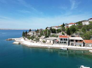 Kuca, Karlobag, Barić Draga, prodaja, 335000 €, 114 m2