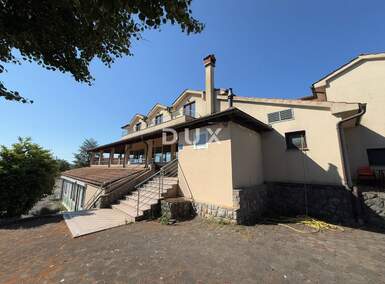 Kuca, Matulji, Šapjane, prodaja, 950000 €, 780 m2