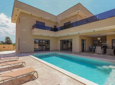 Kuca, Pula, Loborika, prodaja, 850000 €, 350 m2