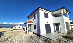 Kuca, Vrbnik, prodaja, 599000 €, 152 m2