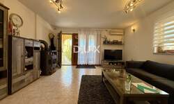 Trosoban stan, Crikvenica, prodaja, 245000 €, 80 m2