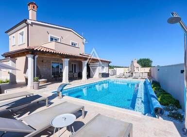 Kuca, Ližnjan, prodaja, 675000 €, 175 m2