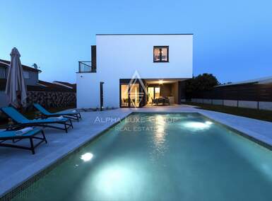 Kuca, Pula, Centar, prodaja, 650000 €, 160 m2