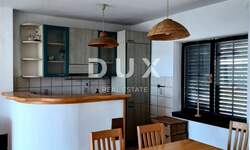 Cetvorosoban stan, Rijeka, Krimeja, prodaja, 178000 €, 73 m2