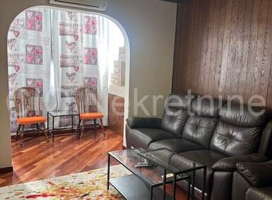 Dvosoban stan, Split, najam, 1200 €, 64 m2