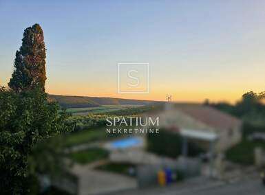 Kuca, Buje, prodaja, 135000 €, 75 m2