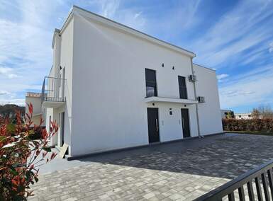 Kuca, Poreč, prodaja, 570000 €, 180 m2