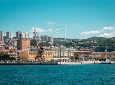 Poslovni prostor, Rijeka, Centar, najam, 3750 €, 45 m2