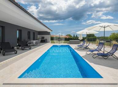 Kuca, Žminj, prodaja, 400000 €, 94 m2