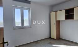 Trosoban stan, Krk, Kornić, prodaja, 205000 €, 72 m2