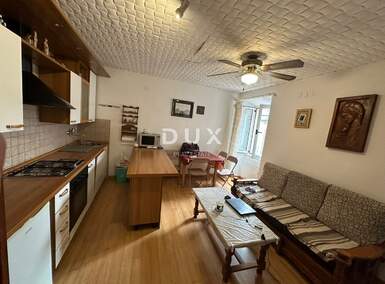 Trosoban stan, Rovinj, prodaja, 250000 €, 50 m2