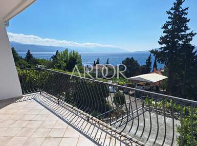 Kuca, Novi Vinodolski, prodaja, 455000 €, 160 m2