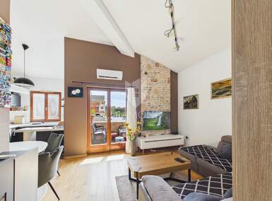 Trosoban stan, Pula, Valdebek, prodaja, 244000 €, 83 m2