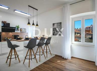 Trosoban stan, Pula, Centar, prodaja, 299000 €, 62 m2