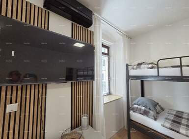 Jednosoban stan, Pula, najam, 1200 €, 40 m2