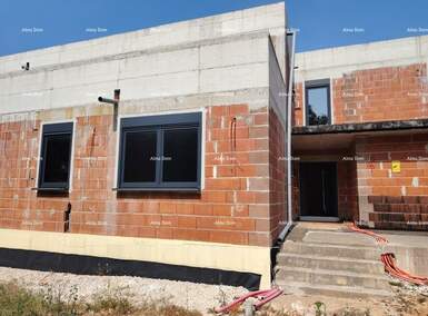 Dvosoban stan, Ližnjan, prodaja, 320000 €, 75 m2