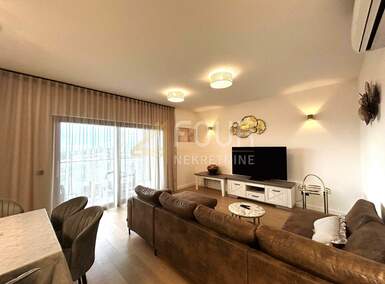 Trosoban stan, Rijeka, Trsat, najam, 1000 €, 84 m2