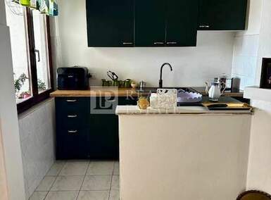 Trosoban stan, Crikvenica, Selce, prodaja, 298500 €, 76 m2