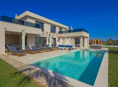 Kuca, Rovinj, Rovinjsko Selo, prodaja, 900000 €, 228 m2