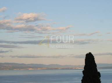 Trosoban stan, Opatija, Opatija - Centar, prodaja, 399000 €, 90 m2