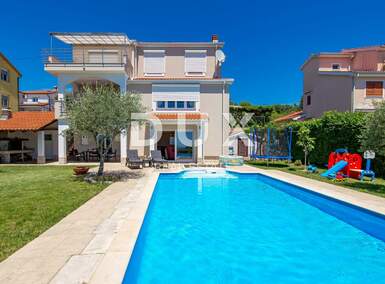 Kuca, Viškovo, Marinići, prodaja, 555000 €, 316 m2