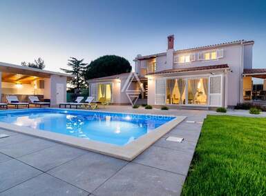 Kuca, Fažana, prodaja, 740000 €, 220 m2