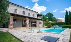 Kuca, Poreč, prodaja, 570000 €, 210 m2