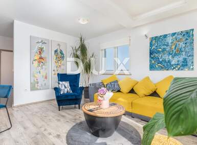 Trosoban stan, Fažana, Valbandon, prodaja, 269000 €, 87 m2