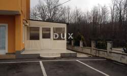 Poslovni prostor, Viškovo, najam, 1200 €, 74 m2