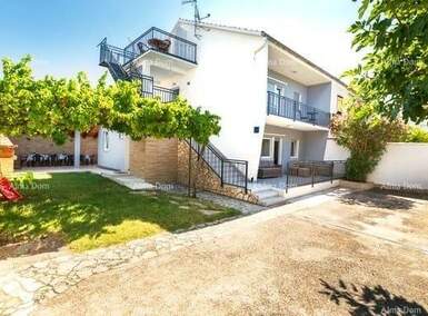 Kuca, Medulin, prodaja, 520000 €, 250 m2