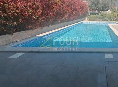 Kuca, Pula, Monteserpo - Komunal, prodaja, 780000 €, 336 m2